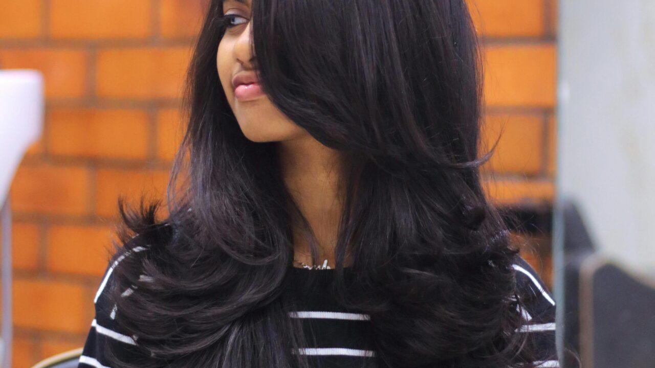 Layered Haircuts: A Stylish Upgrade for Every Hair Type and Face Shape
